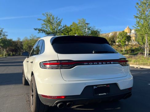 Used 2021 Porsche Macan AWD/4WD image 11
