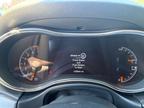 Used 2016 Jeep Grand Cherokee Limited RWD image 5