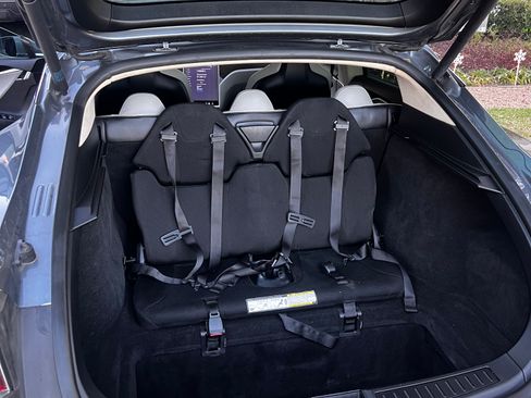 Used 2013 Tesla Model S Performance image 8