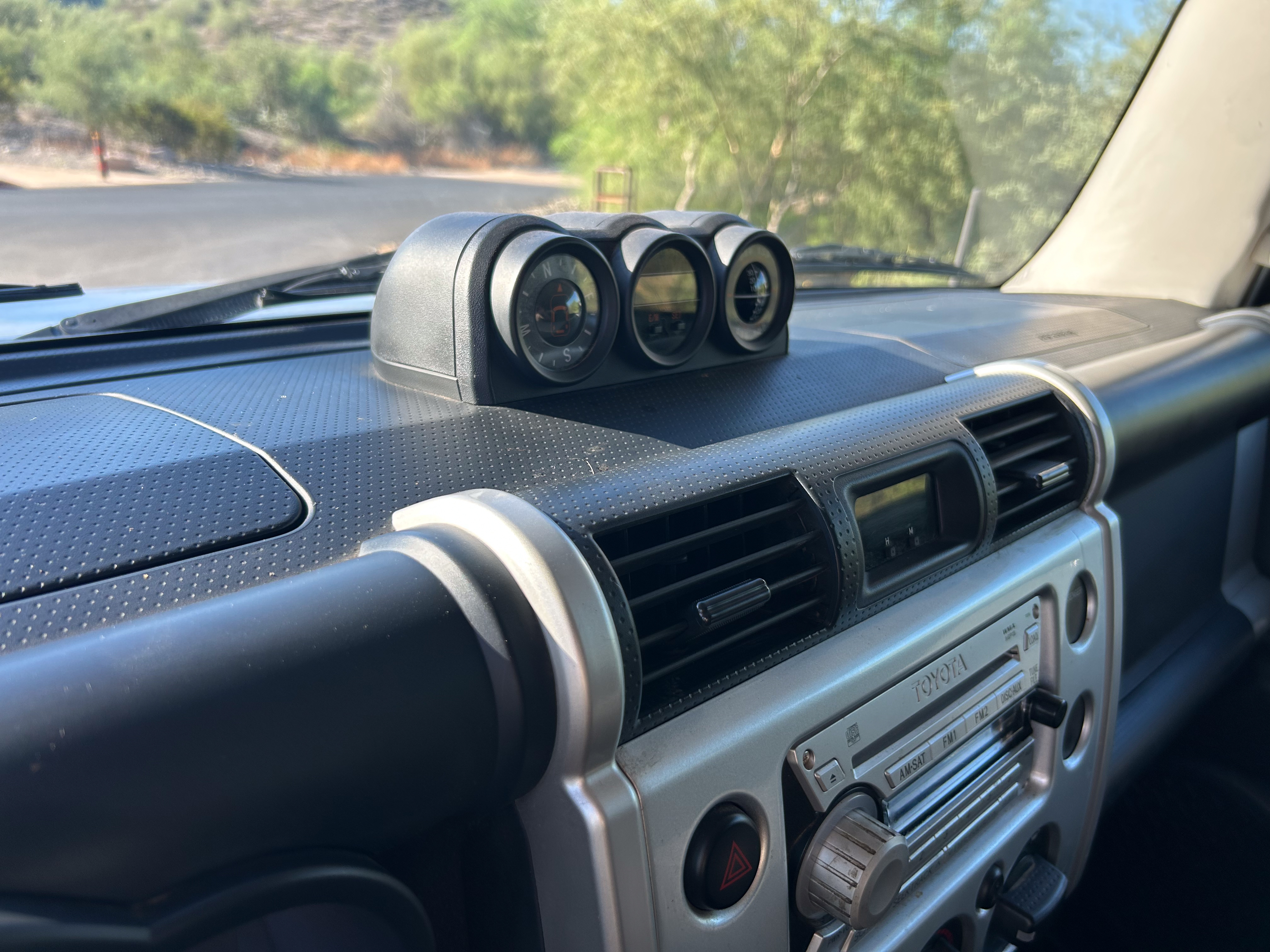 Used 2007 Toyota FJ Cruiser 4WD w/ Upgrade Pkg 2 image 17