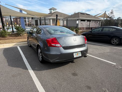 Used 2011 Honda Accord LX-S image 4