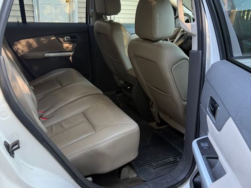 Used 2013 Ford Edge SEL FWD image 22