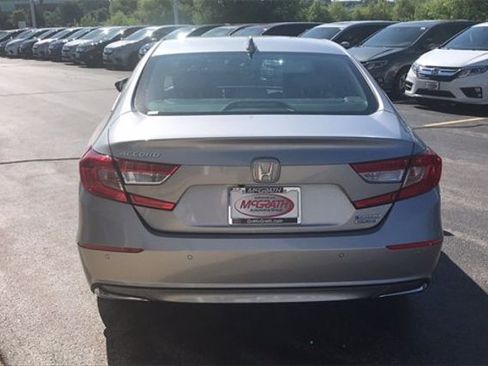 Used 2019 Honda Accord Touring image 13