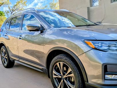 Used 2017 Nissan Rogue SL w/ SL Premium Package