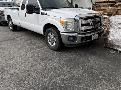 Used 2015 Ford F250 XLT w/ XLT Value Package image 1
