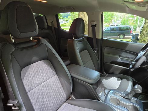 Used 2019 Chevrolet Colorado Z71 image 16