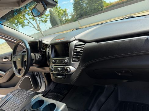 Used 2018 Chevrolet Tahoe 4WD image 18