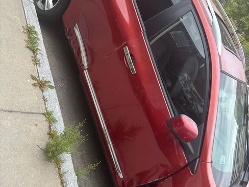 Used 2012 Nissan Rogue SV w/ Premium Pkg image 2