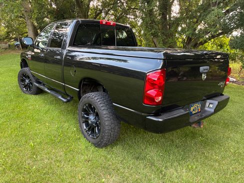 Used 2009 Dodge Ram 2500 Truck SLT w/ Sport Group AWD/4WD image 6
