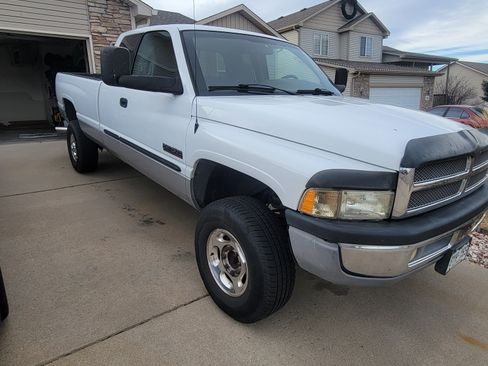 Used 2001 Dodge Ram 2500 Truck 4x4 Quad Cab image 4