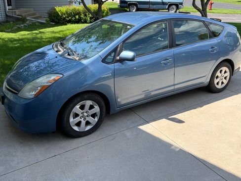 Used 2007 Toyota Prius FWD image 1