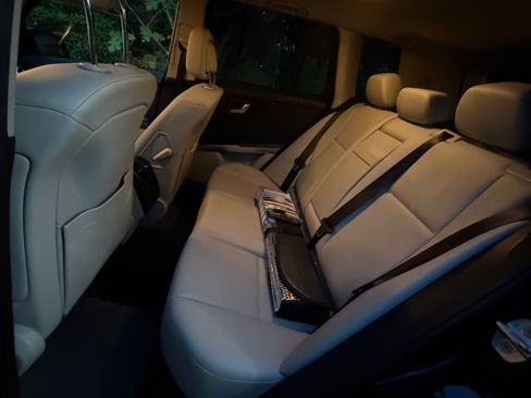 Used 2013 Mercedes-Benz GLK 350 4MATIC image 10