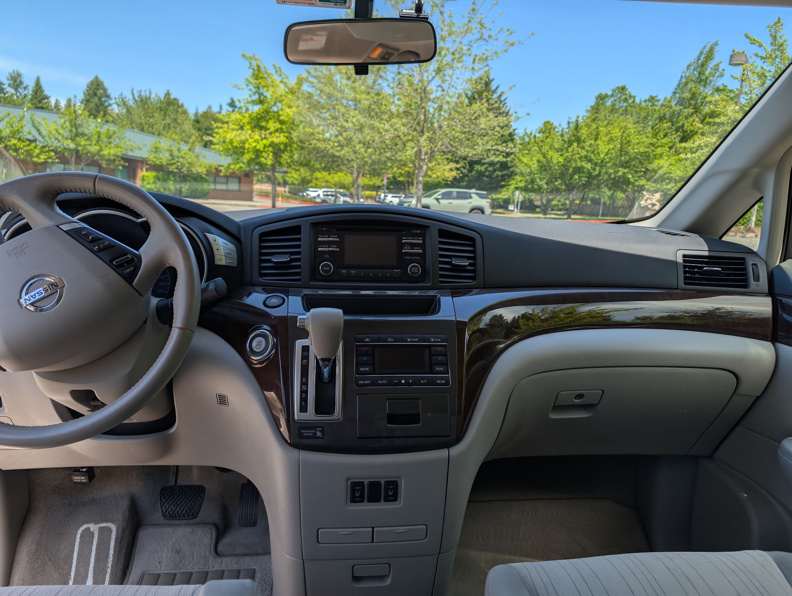 Used 2013 Nissan Quest SV FWD image 11
