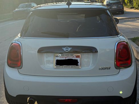 Used 2019 MINI Cooper 2-Door Hardtop image 6
