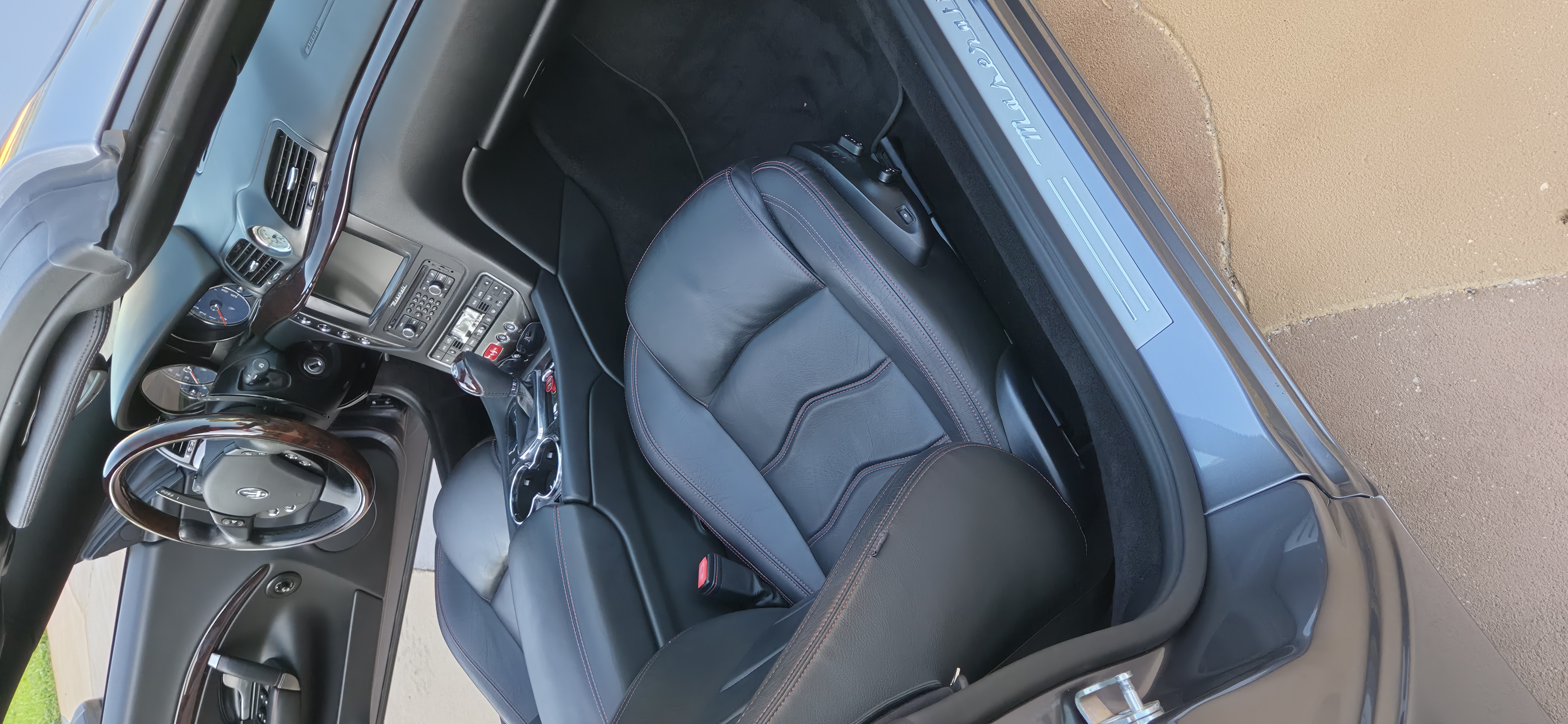 Used 2015 Maserati GranTurismo Convertible RWD image 23