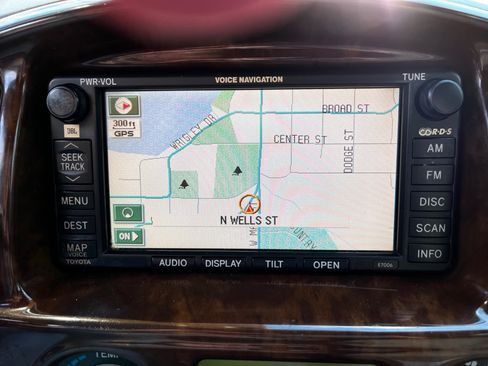 Used 2005 Toyota Sequoia Limited AWD/4WD image 14