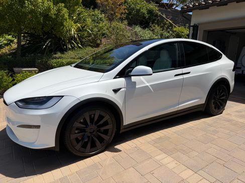 Used 2022 Tesla Model X AWD/4WD image 10