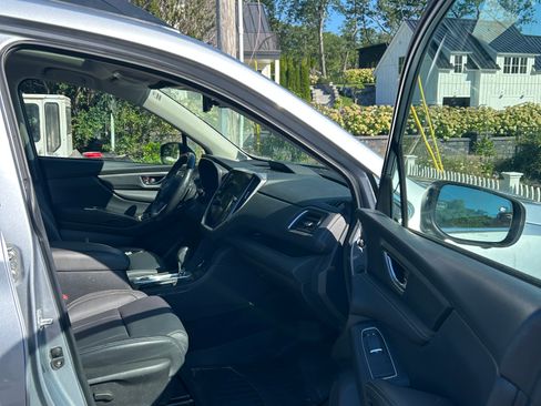 Used 2023 Subaru Ascent Limited w/ Technology Package AWD/4WD image 11