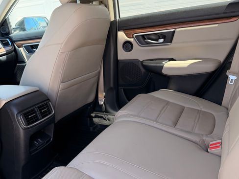 Used 2020 Honda CR-V Touring image 12