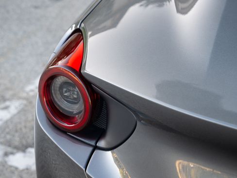 Used 2020 Ferrari Portofino Convertible 2D image 27