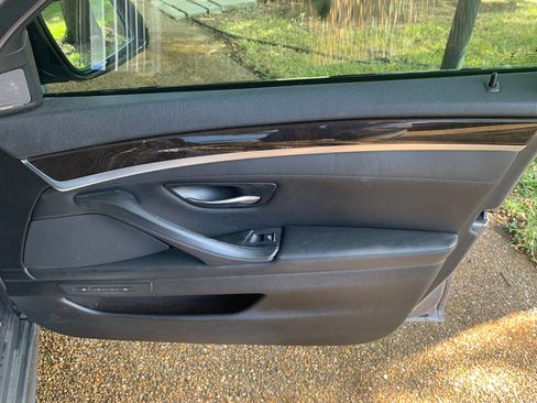 Used 2015 BMW 535i Sedan image 12