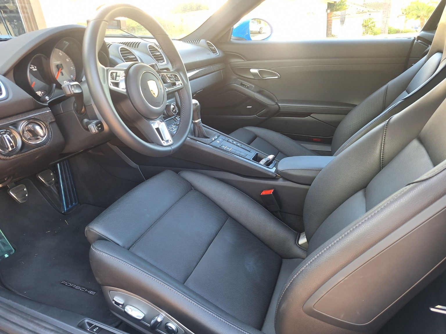 Used 2025 Porsche 718 Cayman S RWD image 5