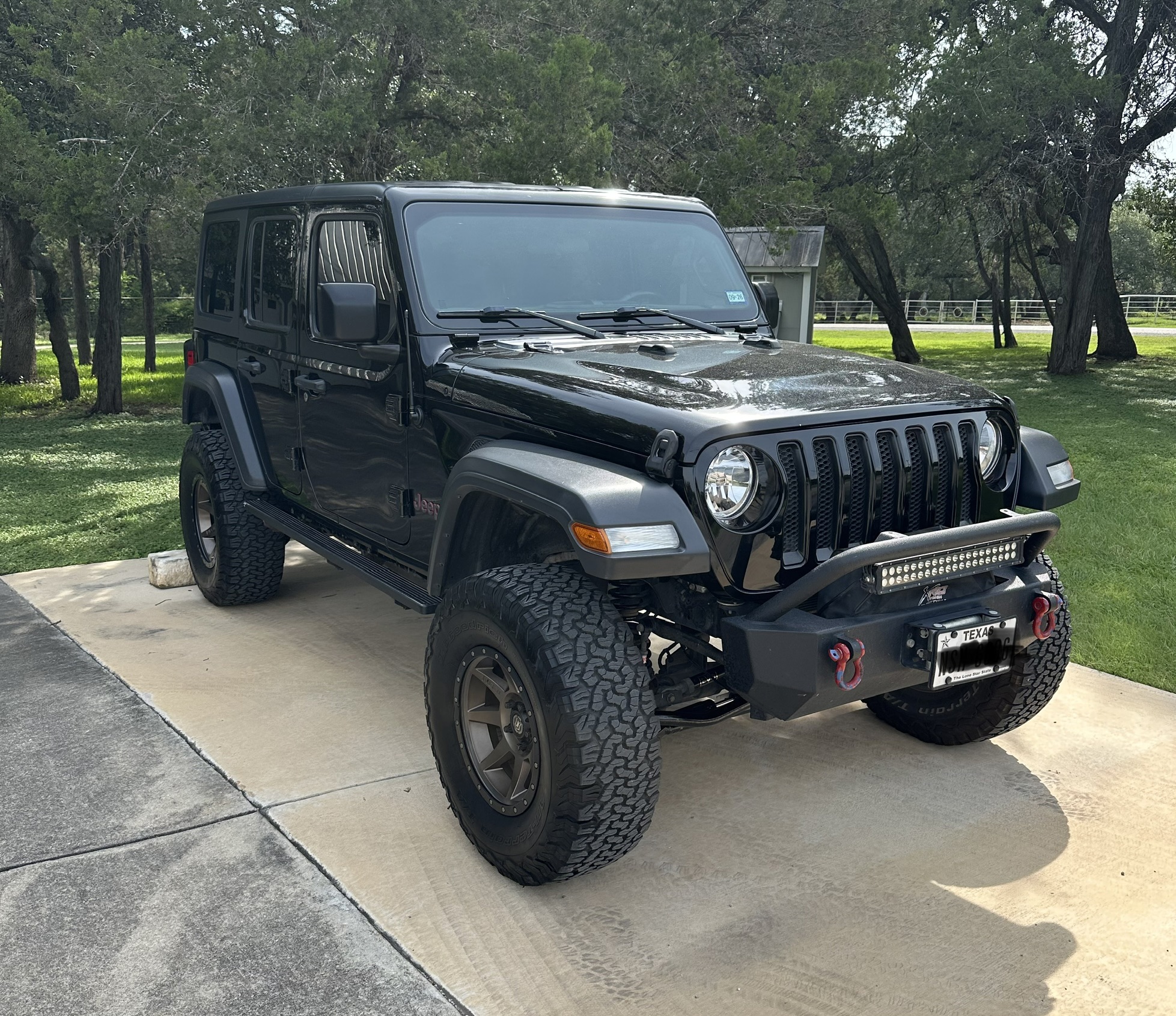 Used 2018 Jeep Wrangler Unlimited Sport S AWD/4WD image 1