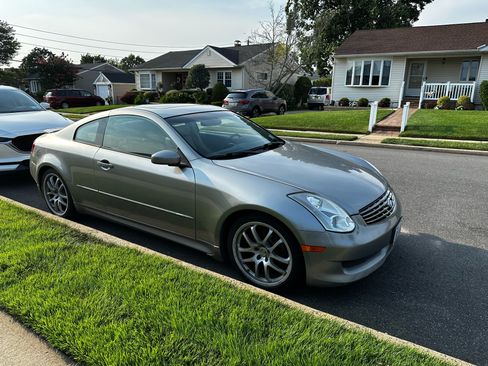 Used 2007 INFINITI G35 Coupe w/ Premium Pkg image 1