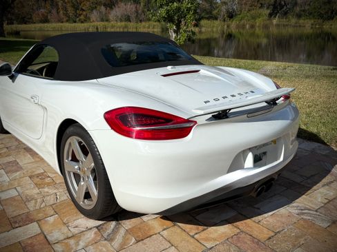 Used 2015 Porsche Boxster S image 22