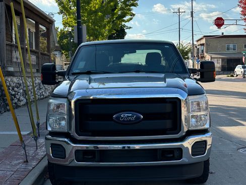 Used 2016 Ford F250 XL w/ XL Appearance Package image 2