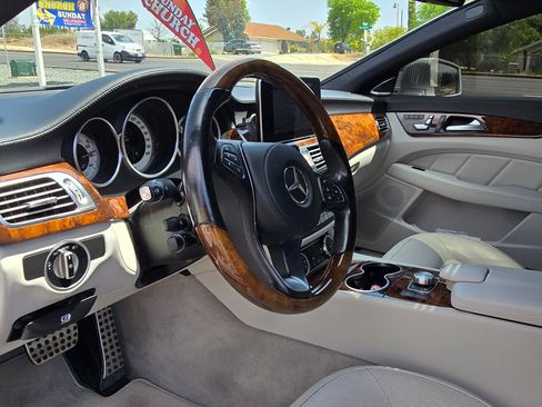 Used 2015 Mercedes-Benz CLS 550 CLS 550 Coupe 4D image 18