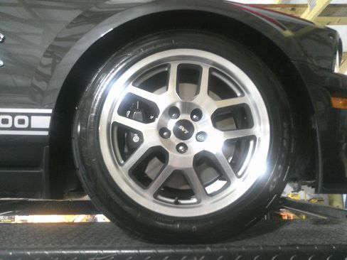 Used 2007 Ford Mustang Shelby GT500 RWD image 23