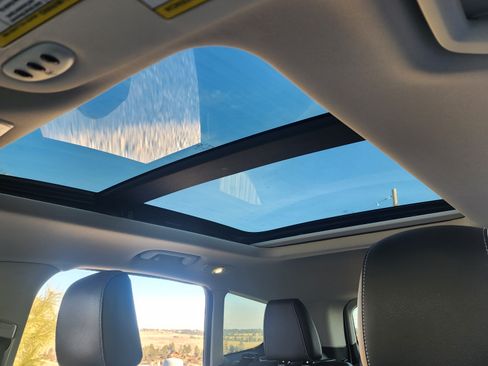 Used 2018 Ford Escape Titanium image 11