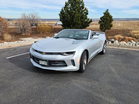 Used 2016 Chevrolet Camaro LT image 12