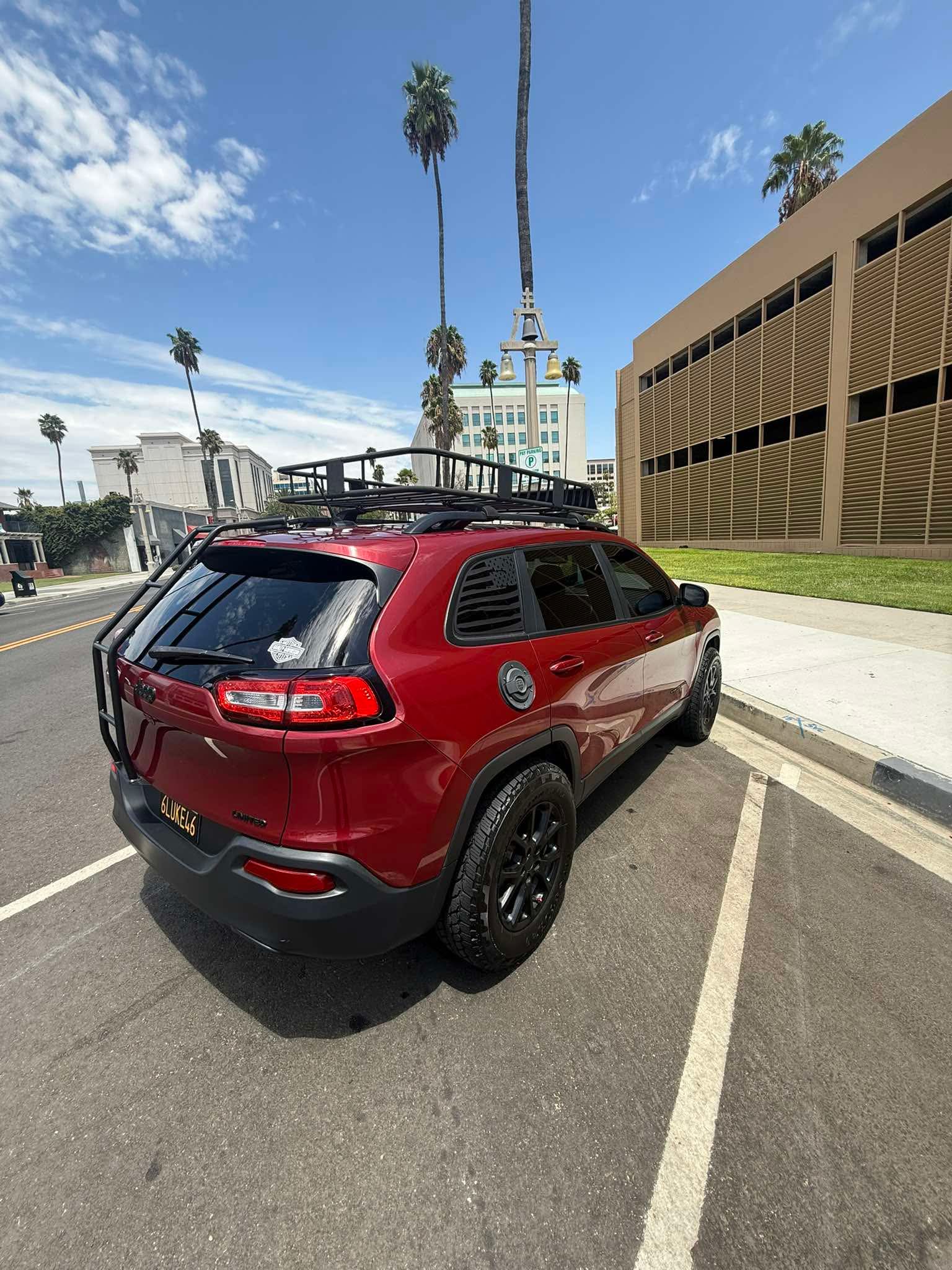 Used 2015 Jeep Cherokee Latitude FWD image 4