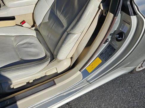 Used 2003 Lexus SC 430 Convertible image 9