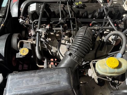 Used 2001 Jeep Cherokee Sport RWD image 11