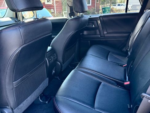 Used 2023 Toyota 4Runner TRD Off-Road Premium w/ Off Road Premium Plus Package image 11