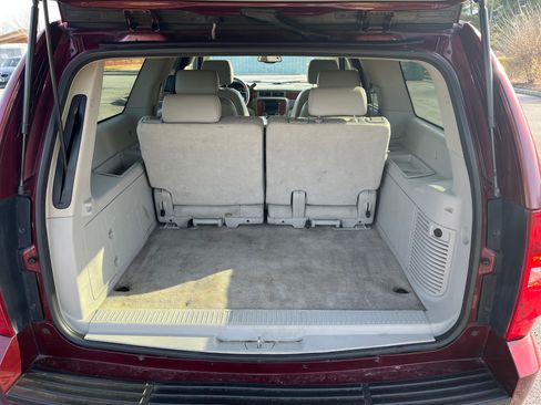 Used 2008 Chevrolet Suburban LTZ w/ LTZ Preferred Equipment Group image 27
