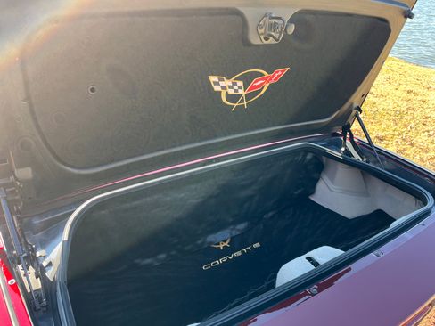 Used 2003 Chevrolet Corvette Convertible w/ Preferred Equipment Group1 image 32