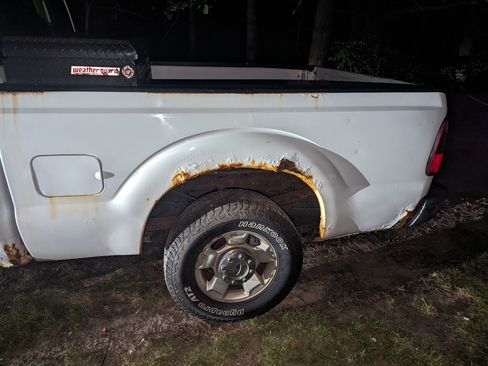 Used 2012 Ford F250 XLT w/ Snow Plow Prep Pkg image 13