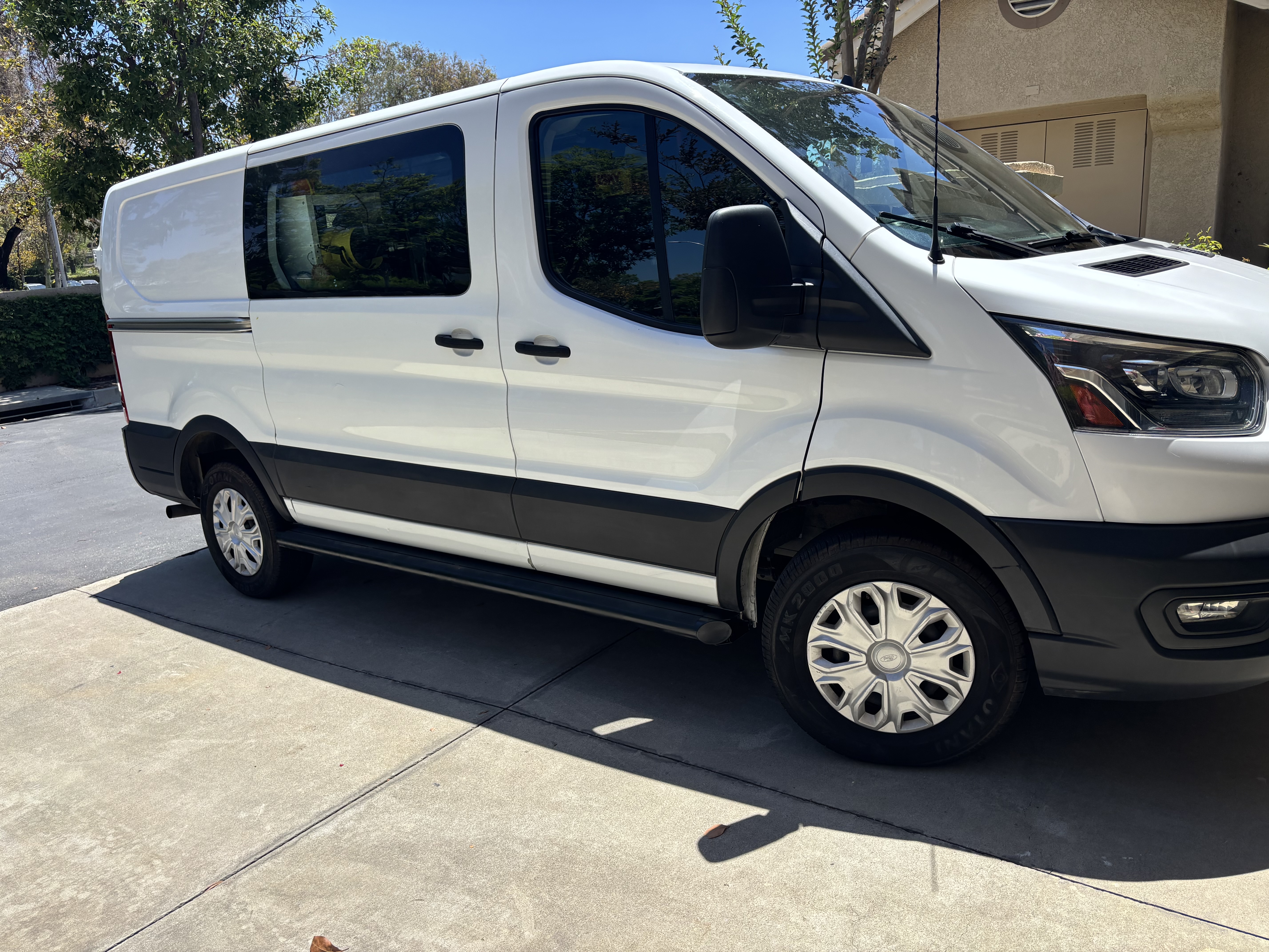 Used 2023 Ford Transit 250 Low Roof w/ Exterior Upgrade Package RWD image 2