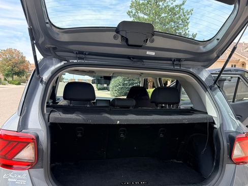 Used 2020 Hyundai Venue SEL FWD image 10