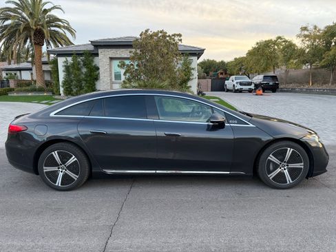 Used 2023 Mercedes-Benz EQS 450+ Sedan image 5