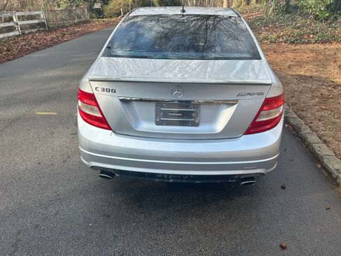 Used 2009 Mercedes-Benz C 300 Sedan image 5