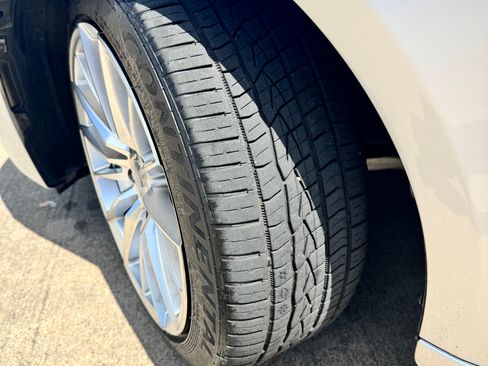 Used 2016 Lexus IS 300 AWD w/ Premium Package image 12