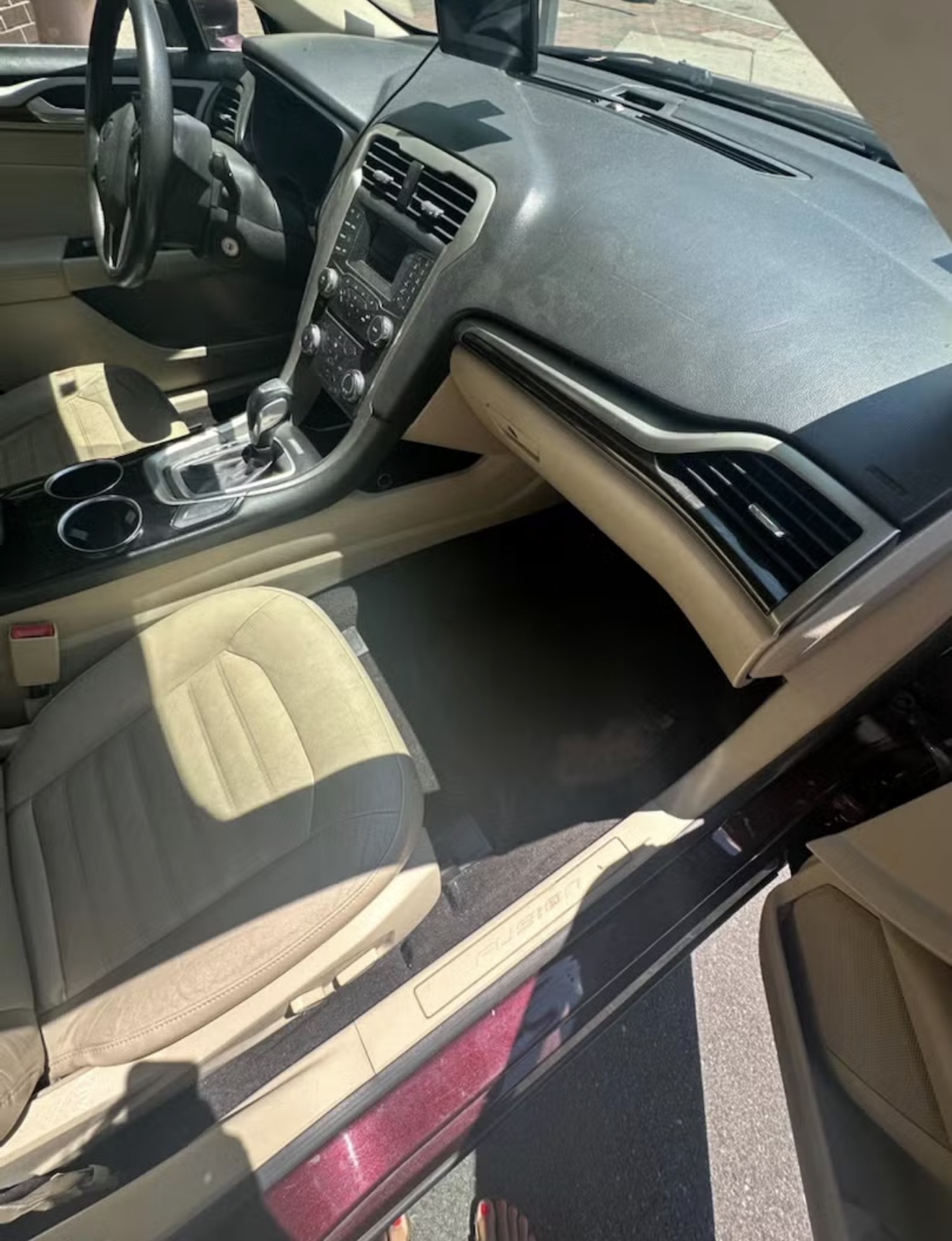 Used 2013 Ford Fusion SE FWD image 5