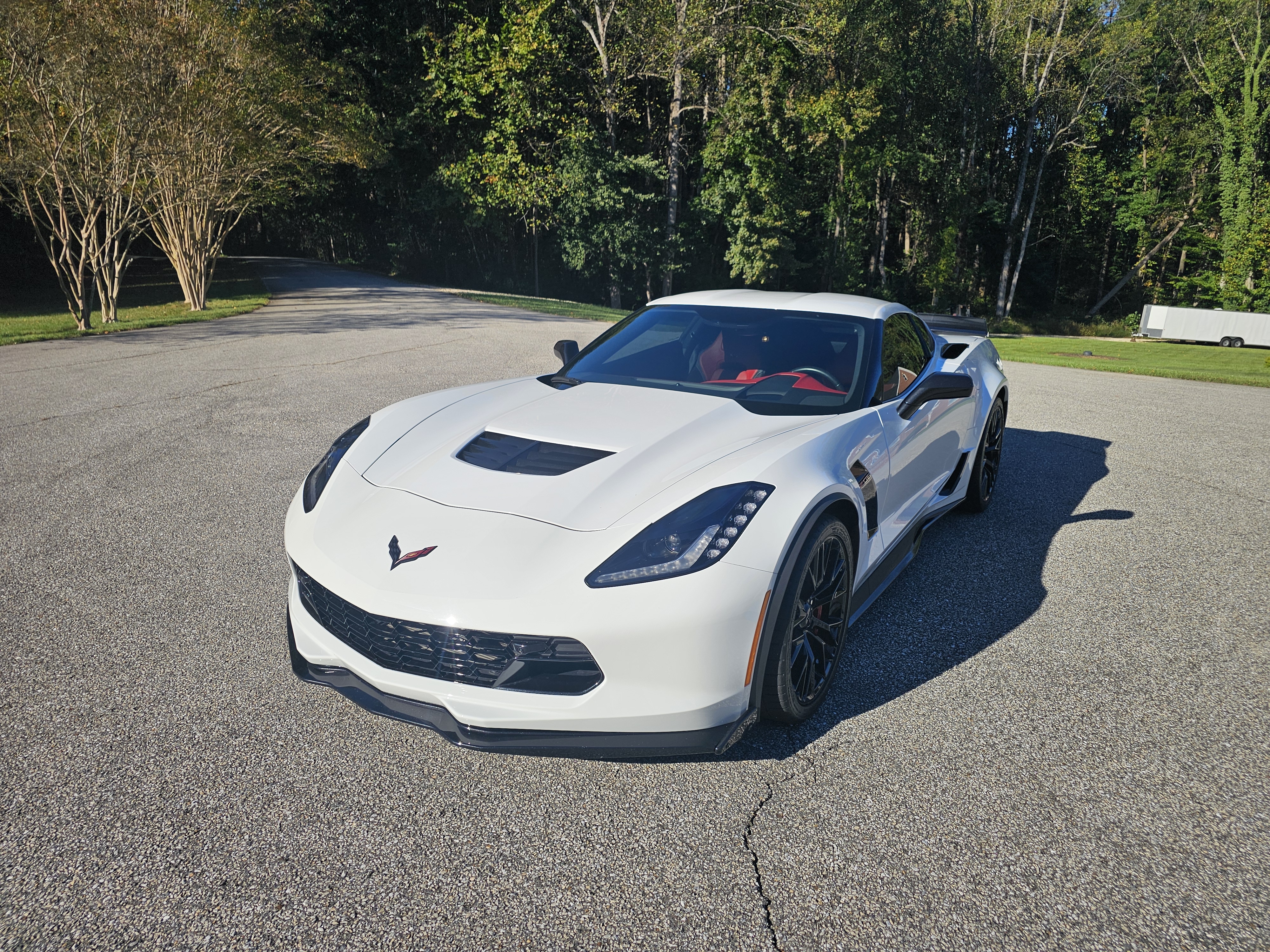 Used 2016 Chevrolet Corvette Z06 w/ 2LZ Preferred Equipment Group RWD image 2