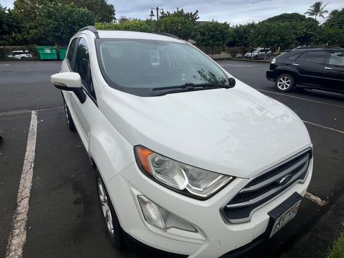 Used 2019 Ford EcoSport SE w/ SE Convenience Package image 9