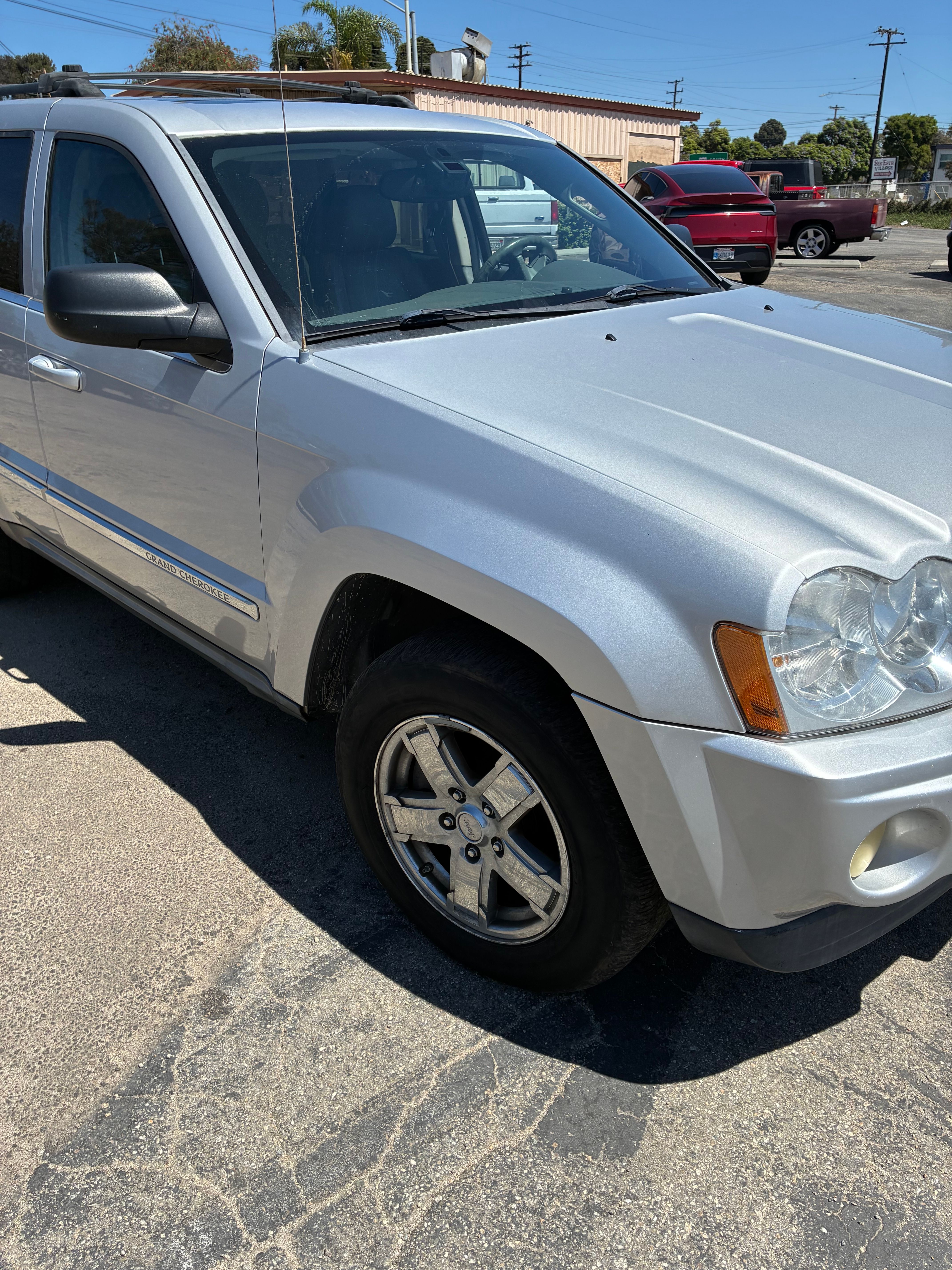 Used 2007 Jeep Grand Cherokee Limited w/ Trailer Tow Group IV RWD image 15